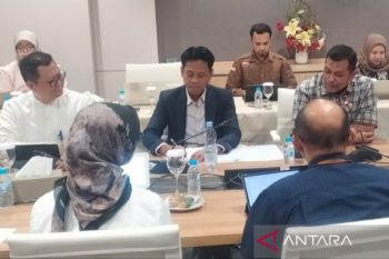 Anggota Komisi XI DPR RI Didik Haryadi kunjungan kerja di OJK Solo