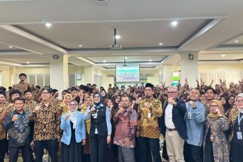 MES Surakarta dan ASBISINDO edukasi Gen-Z SMA Al-Islam 1 Surakarta lewat gaya hidup halal