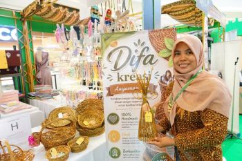 Dari kuli angkut sawit jadi pengrajin anyaman lidi, Difa Kreasi hadir di Pertamina SMEXPO Pekanbaru 2026