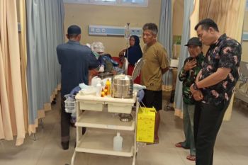 Pasaman Barat harapkan KKP tangani buaya predator di pesisir muara