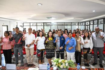 Pemkot Kupang mendorong ketahanan ekonomi keluarga lewat literasi
