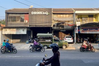 Warga desak penutupan toko miras di Barata Jaya