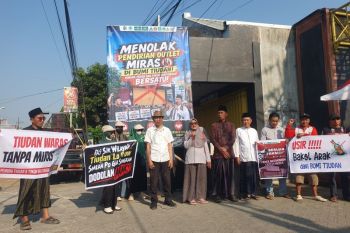 Warga Gondang Tulungagung tolak rencana gerai minuman beralkohol