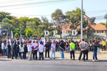Polisi mengerahkan 491 personel mengamankan aksi unjuk rasa warga Rembang
