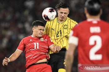 Babak pertama, Thom Haye kartu merah, Indonesia vs Malaysia 0-0
