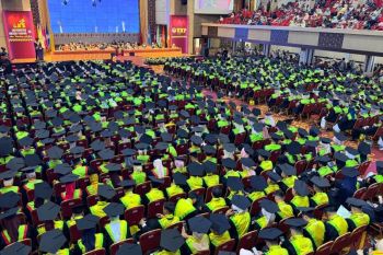 Wisuda ke-145, Rektor bahas peran UNP bantu penanganan bencana di Sumbar