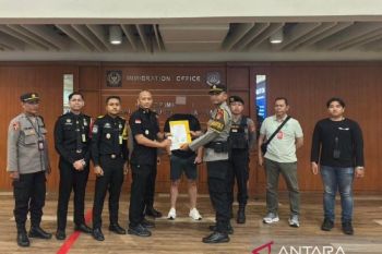 Imigrasi Ngurah Rai amankan buronan Interpol asal Inggris