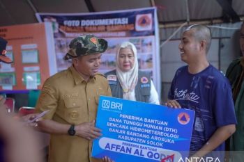 Pemkab Solok salurkan bantuan untuk warga terdampak galodo Arosuka