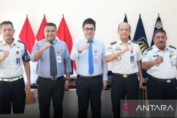 Imigrasi Maluku-OJK perketat awasi WNA antisipasi investasi ilegal dan modus penipuan keuangan