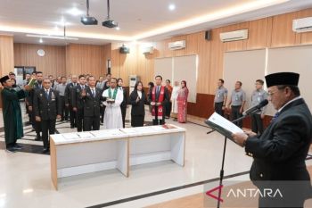 Kakanwil Kemenkum Bengkulu tekankan integritas dan profesionalisme, 8 pejabat fungsional dan 1 notaris pengganti dilantik