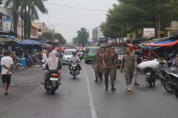 Pemkot siagakan personel Satpol-PP pastikan Pasar Rakyat Pariaman tertata