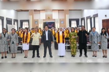 Bupati Lamandau: Bidan miliki peran strategis dalam pembangunan kesehatan