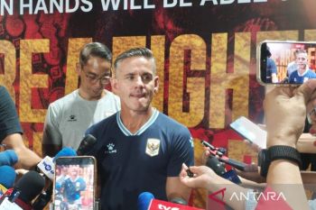 Terkait wajib unggul selisih gol dengan Malaysia, Herman mengaku sangat tertantang