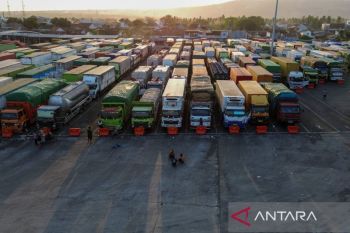 Pergerakan truk logistik Ketapang-Gilimanuk meningkat signifikan