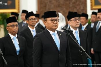 Prabowo lantik Dudung Abdurachman sebagai Menko Polkam