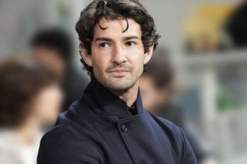 Mantan pemain AC Milan Alexandre Pato resmi akuisisi klub Ingris