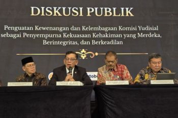 Anggota KY dorong kewenangan eksekusi terhadap hakim bermasalah