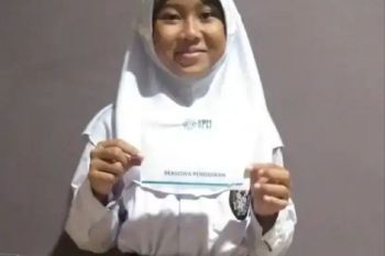 PLN UP2B Sumbagut nyalakan harapan generasi muda lewat beasiswa pendidikan YBM