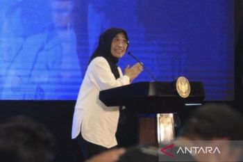 Membuka ruang belajar setara lewat layar pintar IFP