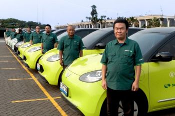 Superbank mendukung pembiayaan 200 kendaraan listrik GrabCar Electric