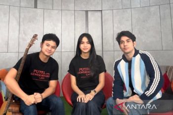Aksi Denisha, Bintang, dan Fadi Alaydrus dalam film horor