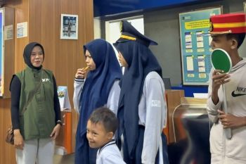 Daop Madiun edukasi pelajar SLB soal keselamatan perjalanan kereta api