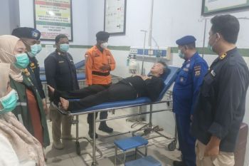 Tim SAR evakuasi nakhoda kapal yang alami depresi di perairan Banggai Laut