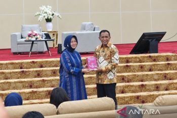 Anwar Hafid sebut pemisahan pemilu kuatkan isu lokal kedaerahan