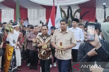 Dua menteri lepas 125 truk angkut genteng dalam program Gentengisasi