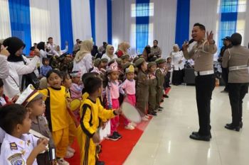Polda Sultra edukasi murid TK keselamatan berlalu lintas