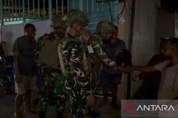 Yonif 810 tingkatkan patroli malam hari dukung pengamanan di Doyo Baru