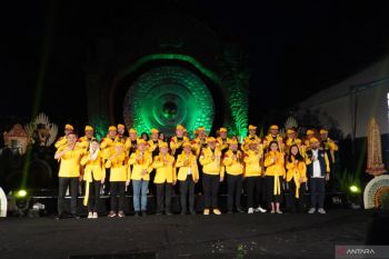Bahlil: Saya cetak rekor bawa lima manteri dan dua wamen ke pelantikan DPD Golkar Bali