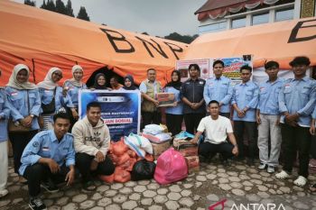Universitas Muhammad Nasir Peduli Korban Galodo Solok