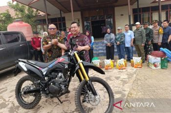 Bupati Kotim salurkan bantuan untuk MPA enam kecamatan wilayah utara