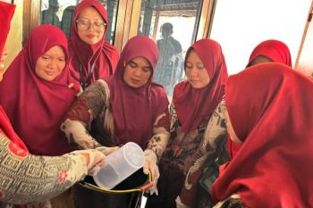 Dari telang dan sereh, mahasiswa UMS ciptakan sabun sekaligus berdayakan warga
