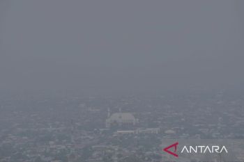 Prakirakan sebagian Jakartadiselimuti awan tebal di Selasa pagi