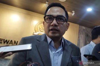 Komisi II DPR usul gaji PNS lewat Kopdes hanya bagi pegawai pusat