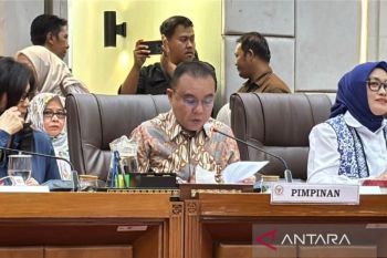 DPR hormati putusan MK soal ijazah SMA Gibran