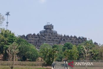 Stupa utama Candi Borobudur dipugar, pengunjung hanya sampai lantai 8