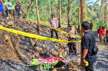 Polisi tangani nenek meninggal terbakar saat bakar daun di Tulungagung