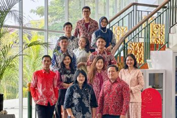 Rayakan Hari Batik Nasional, Swiss-Belhotel Pangkalpinang tampilkan fashion show batik, corner membatik dan batik on cake