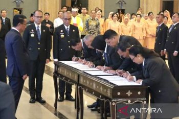 Menteri Hukum lantik Pejabat Manajerial dan Non-Manajerial, Kakanwil Kemenkum Riau resmi berganti