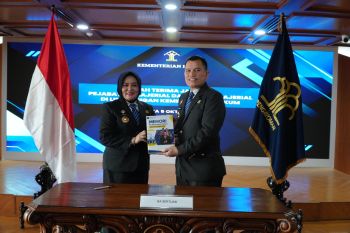 Morina Harahap gantikan Edison Manik jabat Kepala Kanwil Kemenkum Kepri