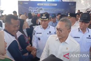 Menko Zulhas dorong kemandirian pangan lewat budidaya bioflok tematik di desa