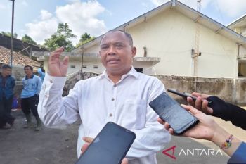 Sleman intensifkan pembersihan drainase antisipasi musim hujan