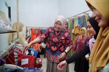 Batik Kelekak terus melangkah, PLN Babel perkuat ruang berkarya penyandang disabilitas