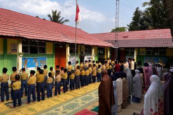 Siswa SD dan warga Bantul salat Istisqa akibat krisis air bersih