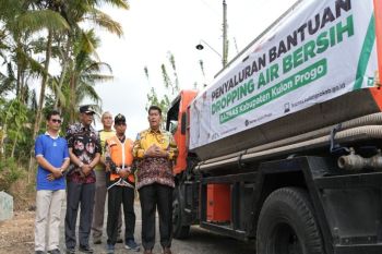 Kulon Progo distribusi air bersih di Girimulyo atasi perluasan krisis