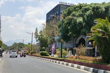 Ribuan lampu PJU menyala selama MotoGP