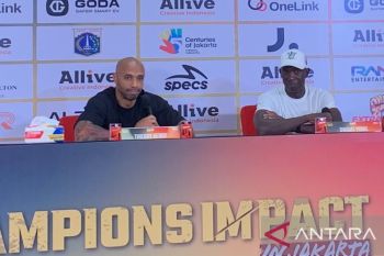 Thierry Henry: Menyenangkan bisa melatih para legenda di GBK Jakarta